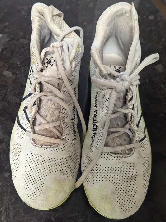 New Balance Cleats - Size 5.5