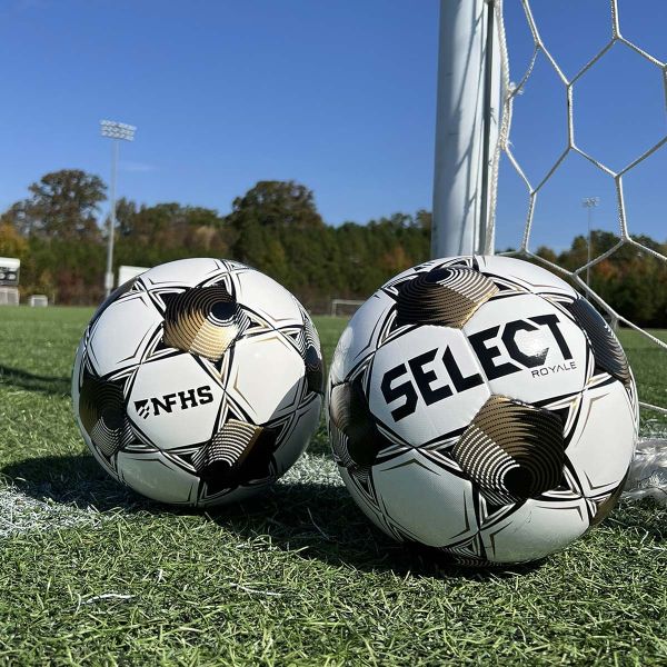Select Royale V25 NFHS Soccer Ball
