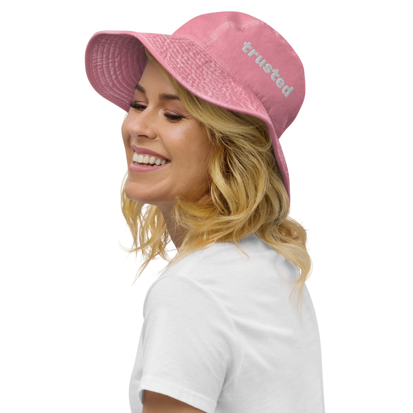Wide brim bucket hat